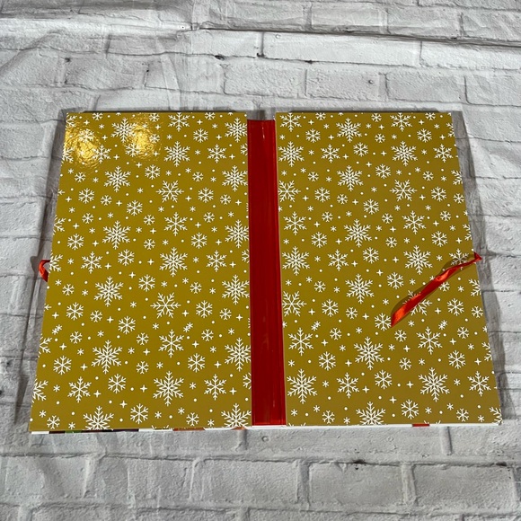 Disney Story Book Advent Calendar 2020 NWT - Picture 4 of 10